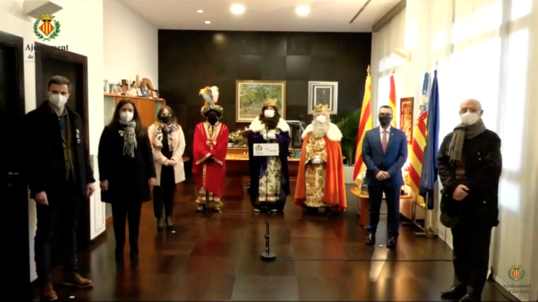 Tot a punt a Vila-real per la desfilada de Ses Majestats Els Reis Mags d’Orient