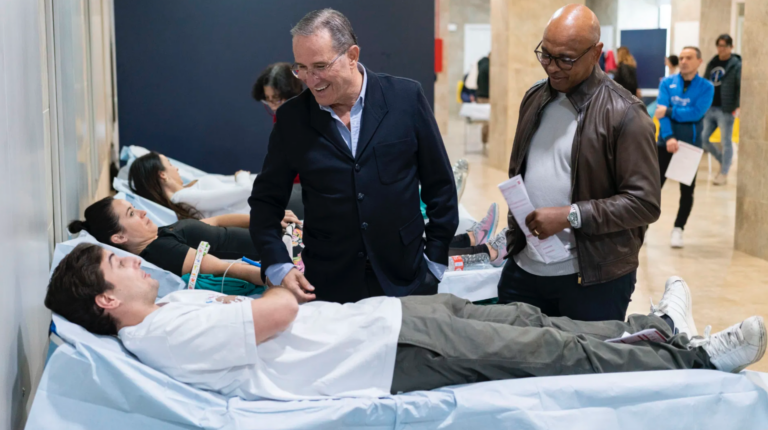 L’afició grogueta no falla a la seua cita amb la solidaritat