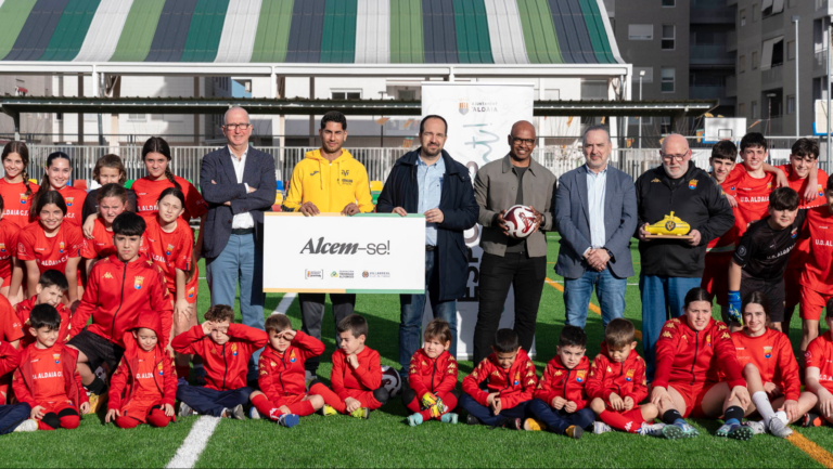 El Camp Municipal Encreuaments d’Aldaia renaix després de la DANA