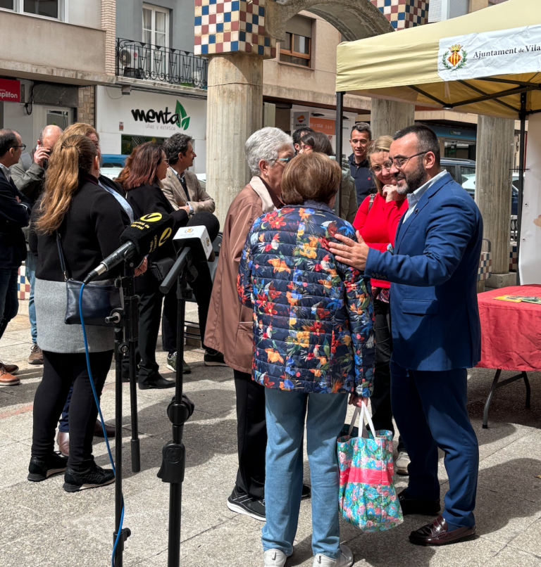 Veïnat, penyes i civisme: el barri centre de Vila-real obri les portes a l’Ajuntament