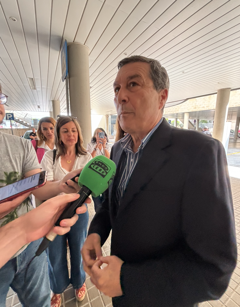 Marciano Gómez destaca l’impuls de la intel·ligència artificial a l’Hospital de la Plana