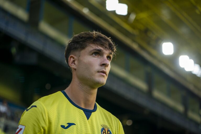 El jugador del Villarreal B Carlo Adriano serà el pregoner de la Crida