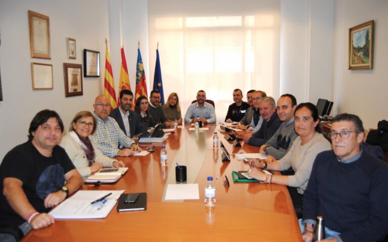 La comissió especial per convivència en festes es reunirà cada mes per a avançar cap a una nova norma 