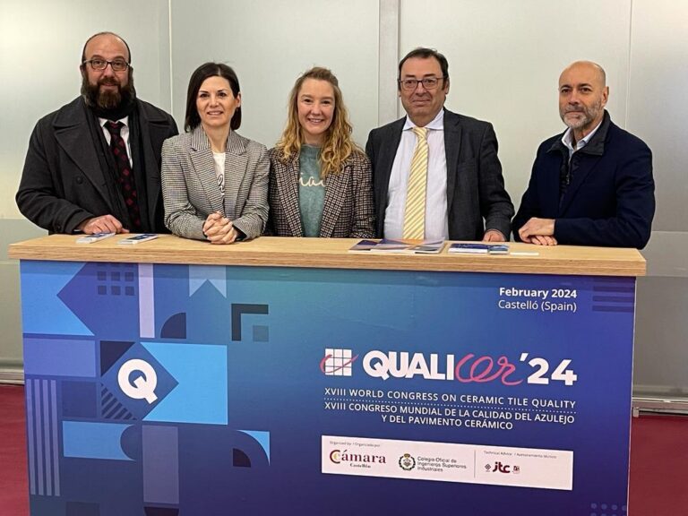 Compromís per Vila-real visita la fira Cevisama per fer costat a la industria de la ceràmica