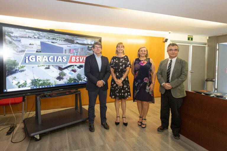 Conveni entre la FUE-UJI i el British School per a fomentar porjectes internacionals