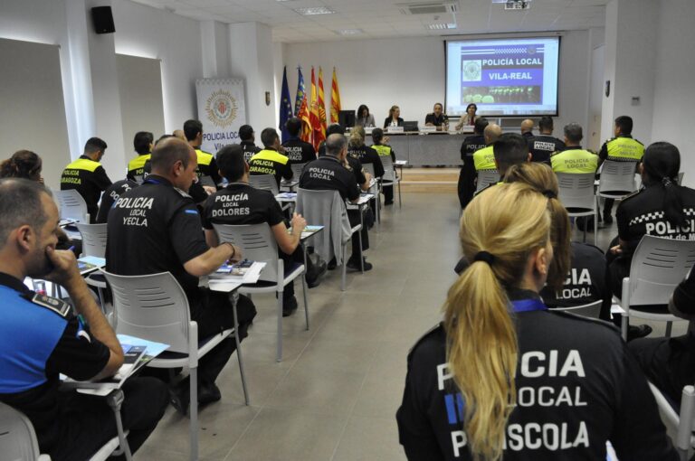 53 persones de tot el país participen en el Curs Intensiu en Mediació Policial