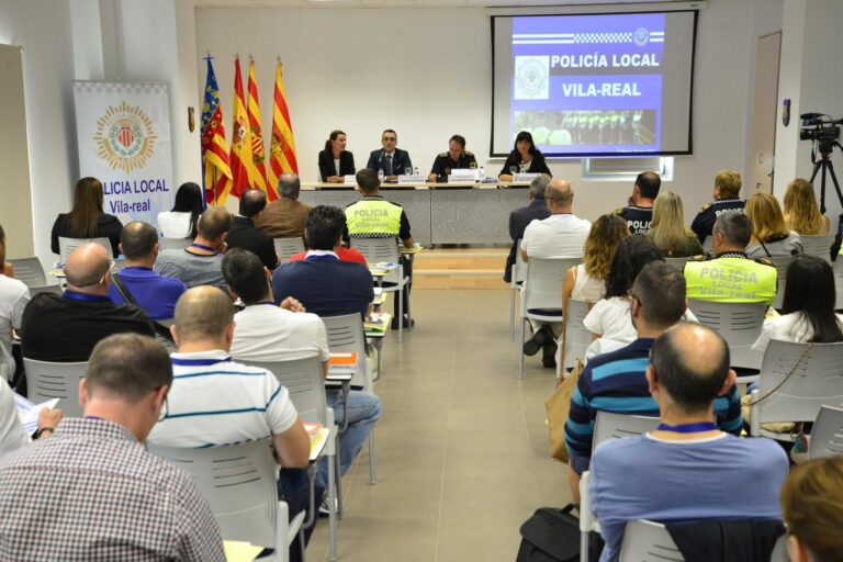 La Policia Local inaugura el primer curs intensiu de Mediació Policial