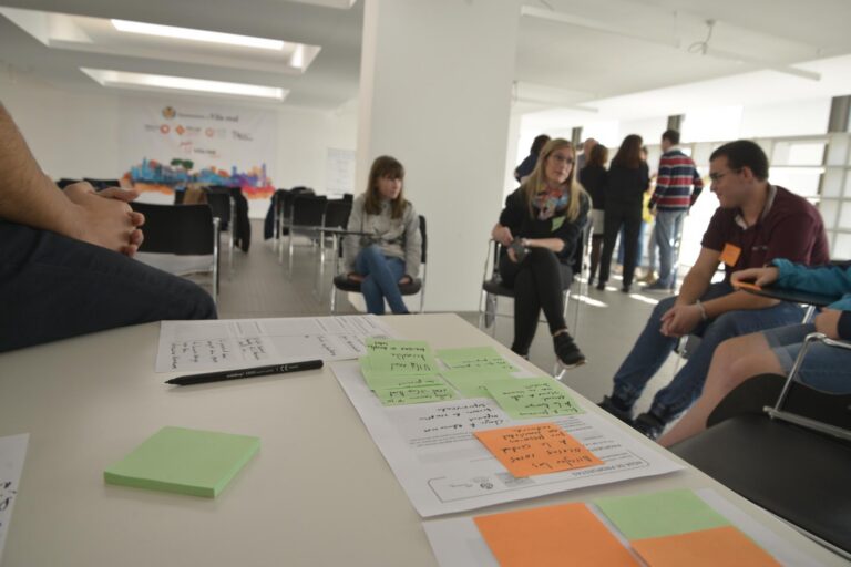 La ciutadania prioritza inserció social, medi ambient i millora de carrers en els pressupostos participatius 