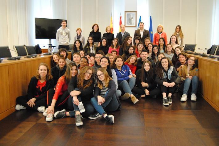 L’alumnat italià d’intercanvi en l’IES Francesc Tàrrega visita Ca la Vila