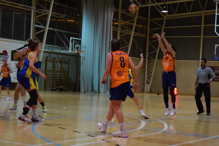 Desena victoria consecutiva per al FACSA Vila-real BC