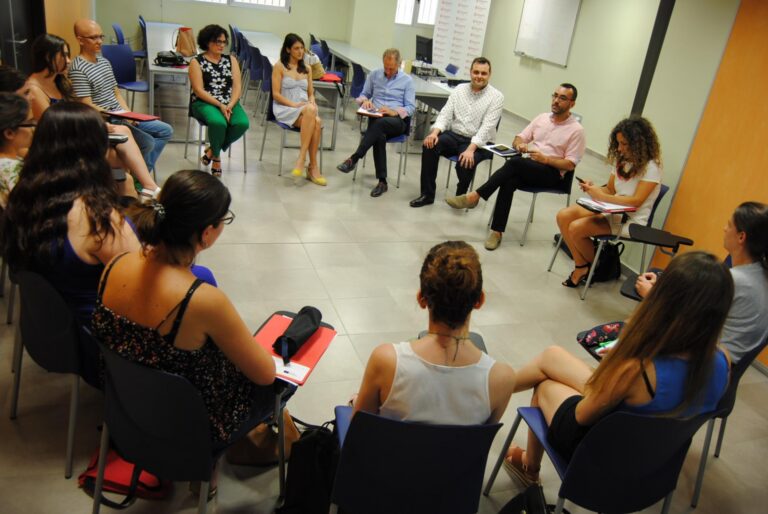 Un desena de joves amb titulació superior s'incorporen al Programa Operatiu d'Ocupació Juvenil