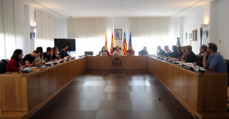 Normalització Lingüística presenta als centres educatius les campanyes de promoció del valencià per a aquest curs