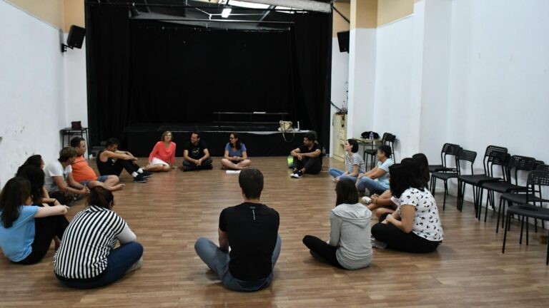 Vila-real inaugura un nou curs de l’Escola Municipal de Teatre que comptarà amb 78 alumnes i sis grups