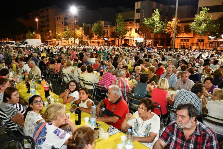 "Normalitat" i alta participació en les festes amb augment de denúncies per drogues i menys queixes en penyes