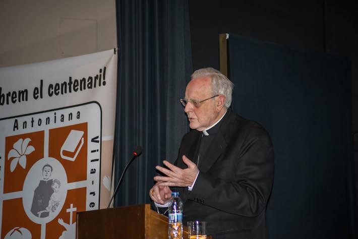 El cardenal Carlos Amigo imparteix una conferència pel centenari de la fundació de Joventut Antoniana