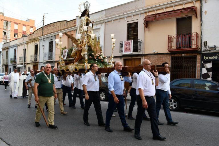 Vila-real celebra la festivitat del Carme de la ma de la comunitat carmelita