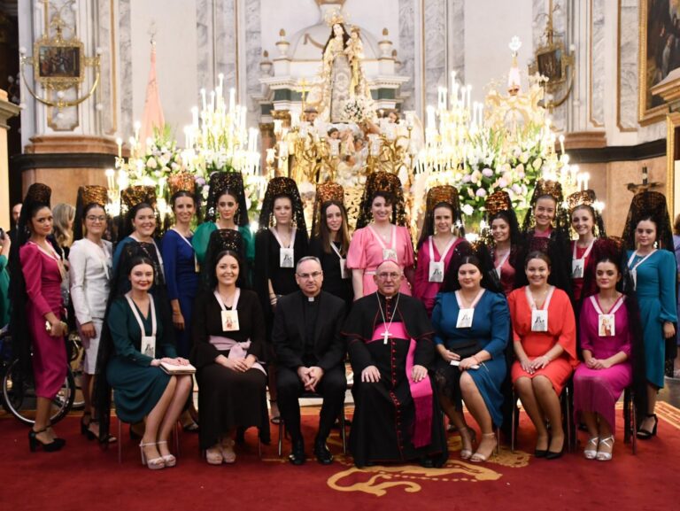 L’Associació de Filles de Maria del Rosari celebra la seua festa