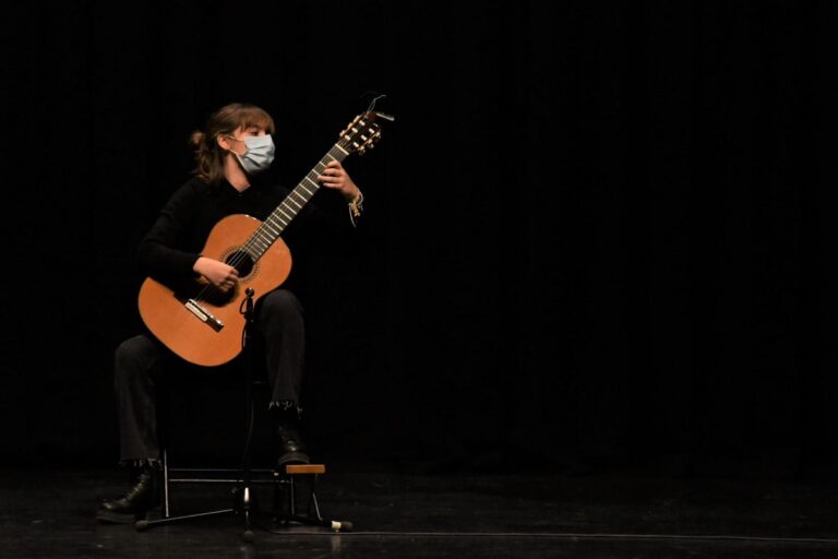 Vila-real recorda a Tàrrega en l’aniversari de la seua mort amb l’ofrena i el concert