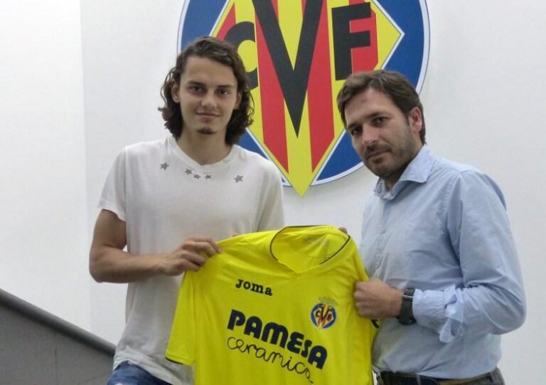 El Villarreal fitxa al davanter del Manchester City, Enes Ünal, per cinc temporades