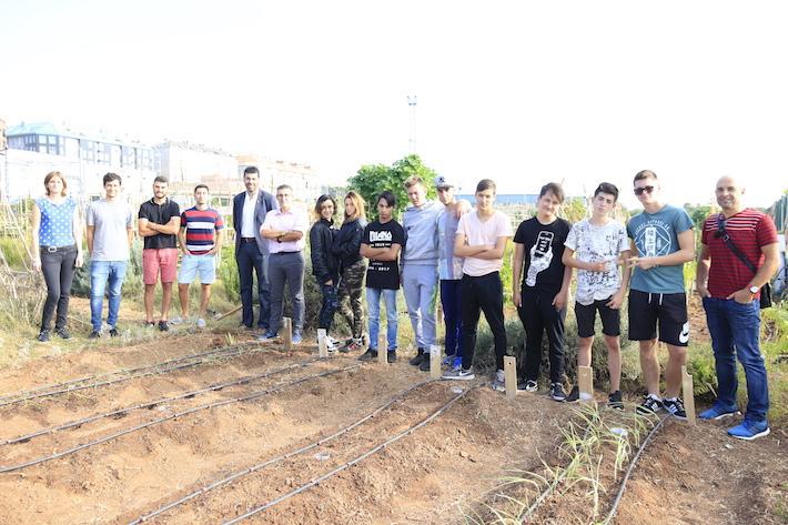 Els menors d’Espardenyers aprenen a combatre les plagues amb mètodes naturals