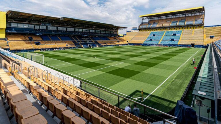 Els abonats del Villarreal podran recollir una butaca de l’històric Estadi de la Ceràmica