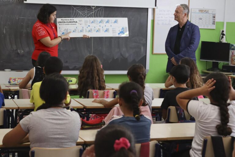 Vila-real acosta els valors europeus als escolars de la ciutat amb les jornades Eurocamp