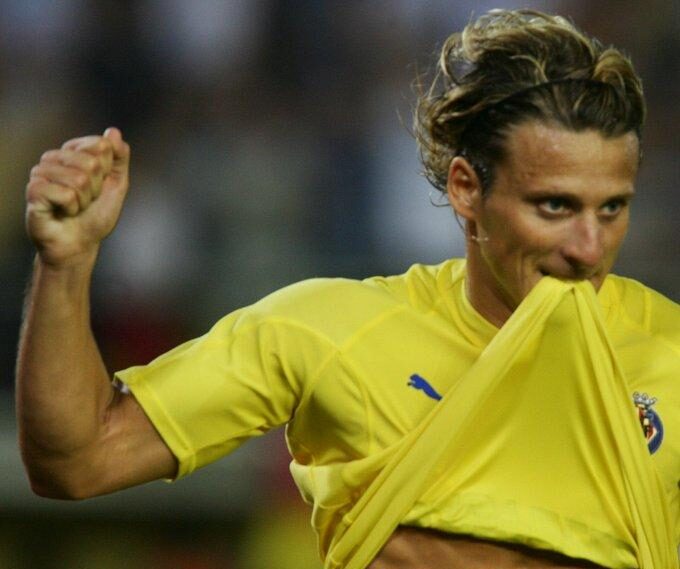 Es compleixen 18 anys de la primera classificació del Villareal per a la Champions League