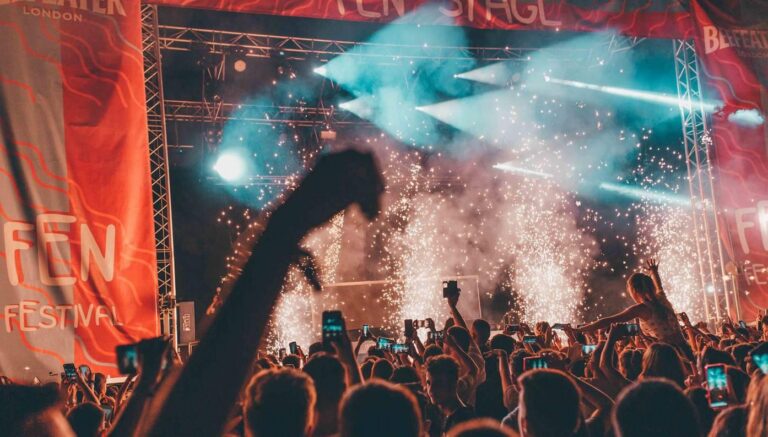 Els internacionals Becky G i Rels B i altres sis artistes faran vibrar Vila-real el 29 de juny en el 13é Fen Fest