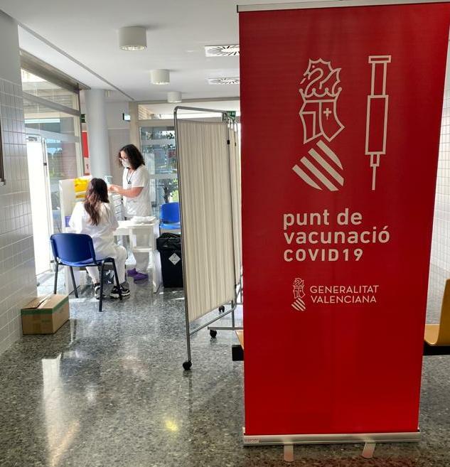 Vacunació massiva a l’Hospital la Plana de Vila-real