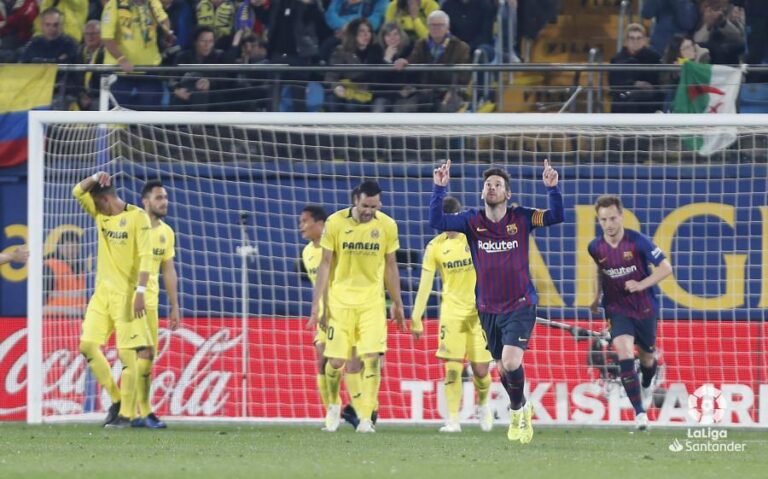 Leo Messi i Leo Suárez desbaraten la remuntada del Villarreal davant el líder Barcelona en La Ceràmica (4-4)