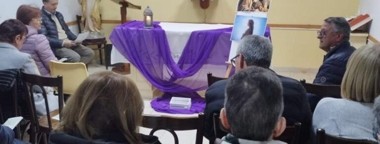 Trobada de pregària dels voluntaris de Càritas en temps d’Advent