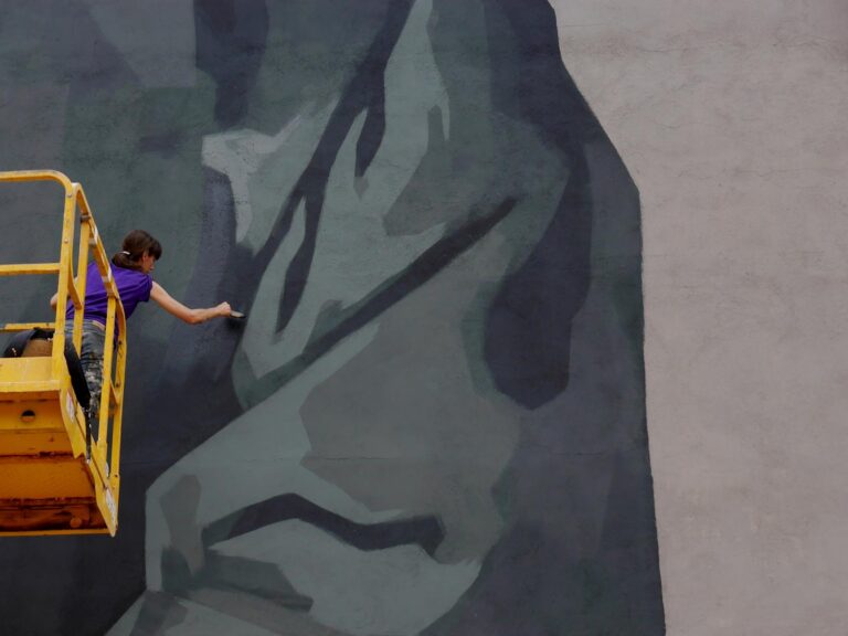 Mor l’artista Hyuro, artífex de la coneguda obra d’art urbà de Vila-real, ‘Patriarcat’