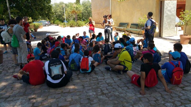 Els alumnes de Pascual Nácher, José Soriano i La Panderola visiten el Centre d’Educació Ambiental