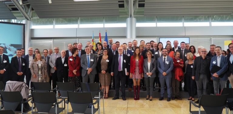 Benlloch reivindica el paper d'ajuntaments en el sistema innovador per a canalitzar el potencial de la societat