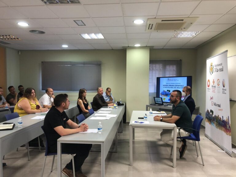 Vila-real debat sobre Ciutat Innovació en la penúltima taula de treball oberta a la ciutadania 