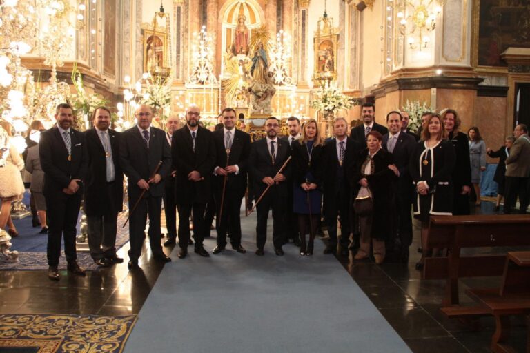 Vila-real ha portat la imatge de la Puríssima de la Capella de l'Hospital fins a l'esglesia Major