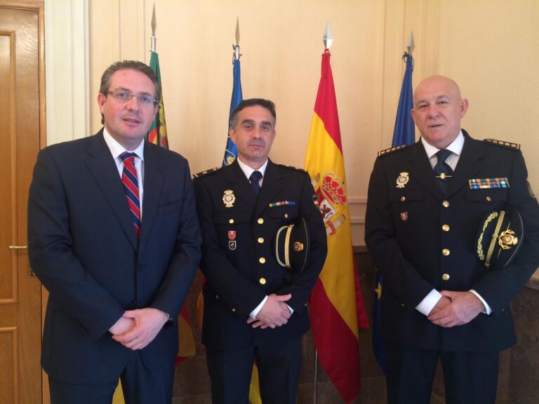 Barelles rep el nou Comissari de la Policia Nacional a Vila-real