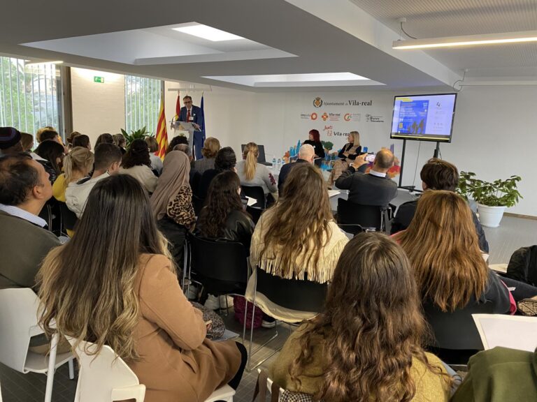 Vila-real recolza la protecció dels drets de la infància i l’adolescència en contextos migratoris