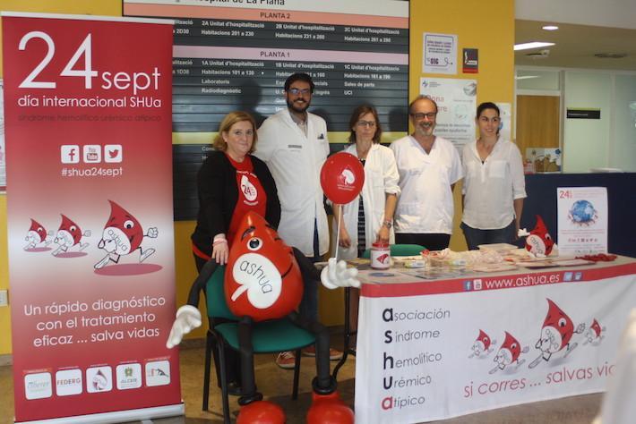 ASHUA commemora en l'Hospital La Plana el Dia Internacional del Síndrome Hemolític Urèmic Atípic