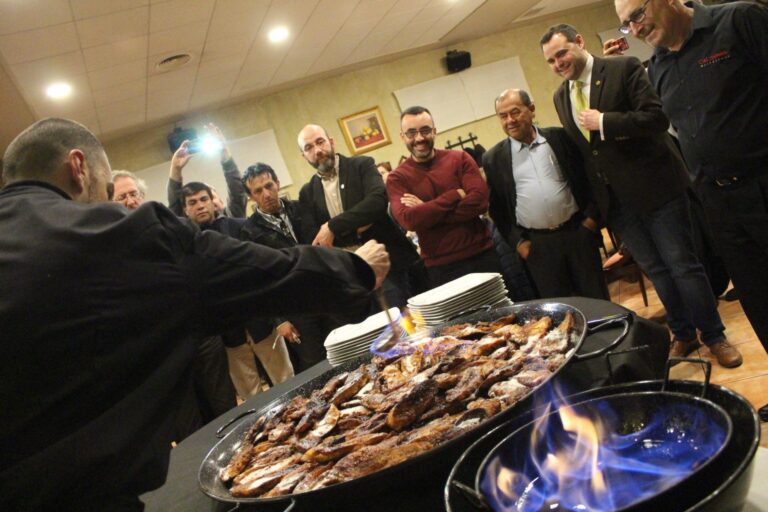 La XV Mostra de Cuina Medieval rememora l’època de la fundació amb menjars d'aquell temps a Cal Dimoni
