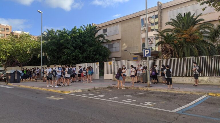 Els estudiants vila-realencs s’enfronten a la PAU més atípica, tardana i calorosa