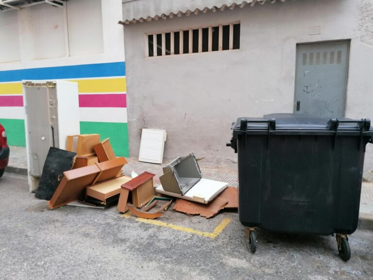 Compromís sol·licita més vigilància davant el dipósit d’estris als vials Ponent Baix i Artana