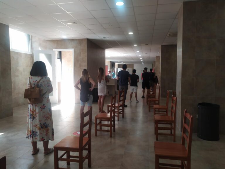 La vacunació arriba als menors de 30 anys a Vila-real. Sanitat cita ja als nascuts en 1989, 1990 i 1991