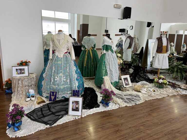 Obert el manifest de les festeres i festers del barri Crist de l’Hospital