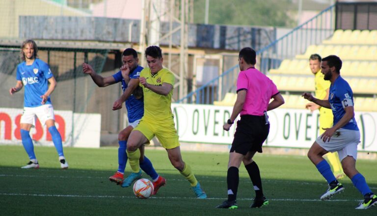 Un gran Villarreal B goleja amb ofici al Linares Deportivo al Mini Estadi (5-0)