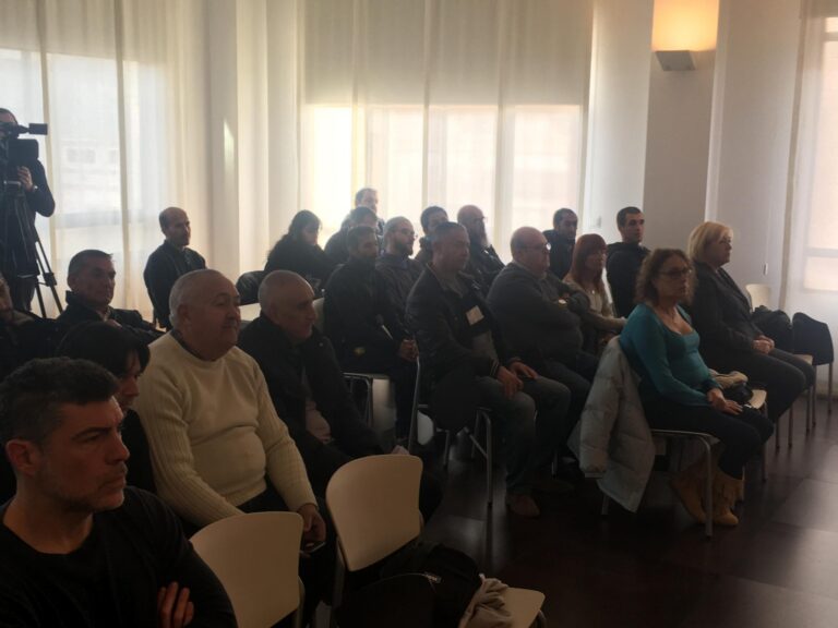 PSOE, PP i Cs tomben la moció de Compromís per a preservar la convivència de les minories, presents en el ple