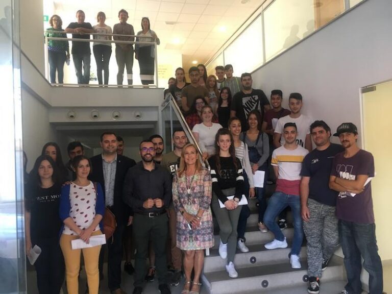 L'Escola Taller T’Avalem dóna una oportunitat laboral i formativa per segon any a trenta joves i set docents