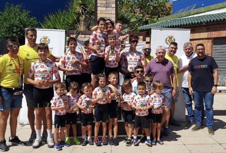 El segon Trofeu de Ciclismo Escolar Sebastián Mora reunix a 200 xiquets i xiquetes