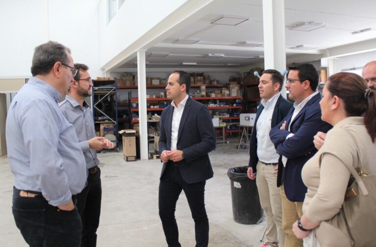 Folgado activarà incentius fiscals per a pimes i donarà suport a la creació de sòl industrial