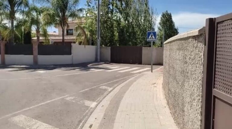 Compromís demana que s’obriga el carrer Palmeres prop del Cementeri